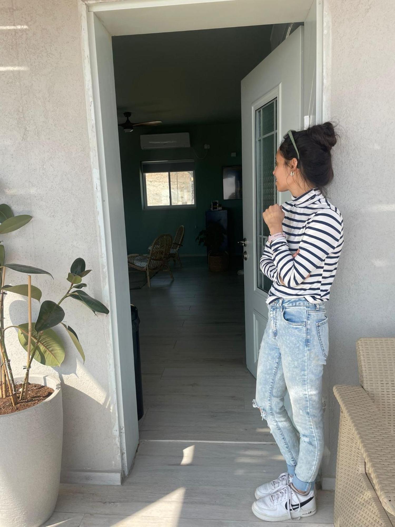 בין הר ובין ים Avnat Exterior foto